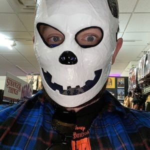 Meet your Posher, Adam